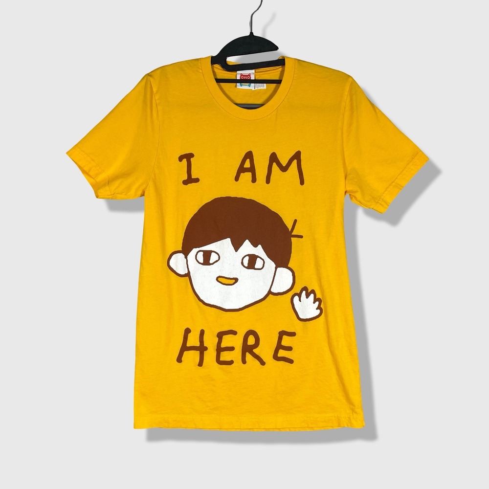 Omocat Omori I Am Here T-Shirt Mens Small Yellow Gamer Indie Kidcore Graphic